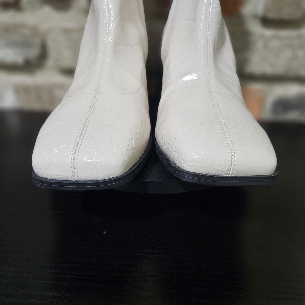 Katy Perry Collections Cream Heeled Boots - Picture 5 of 8